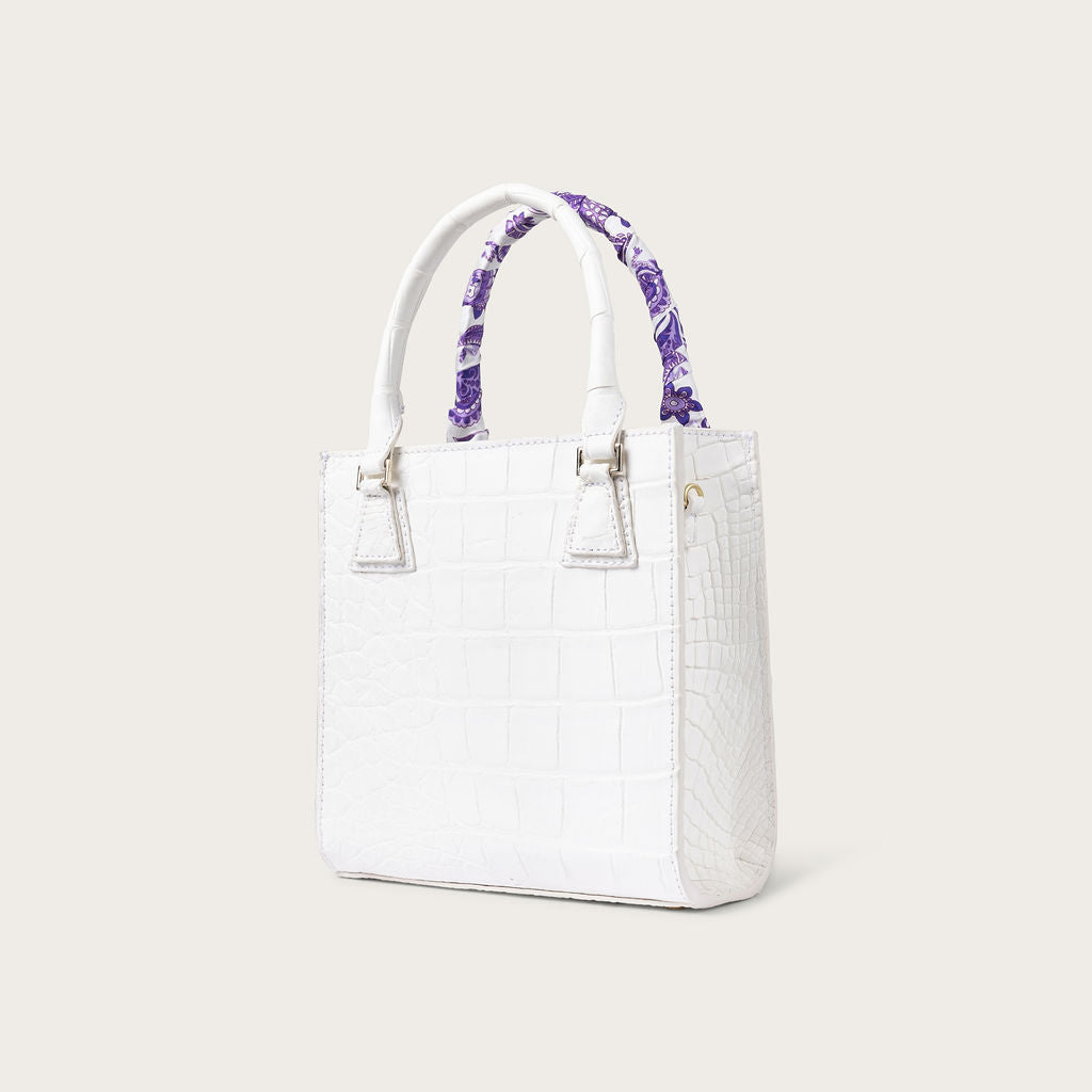 Tessa Alligator Snowflake
