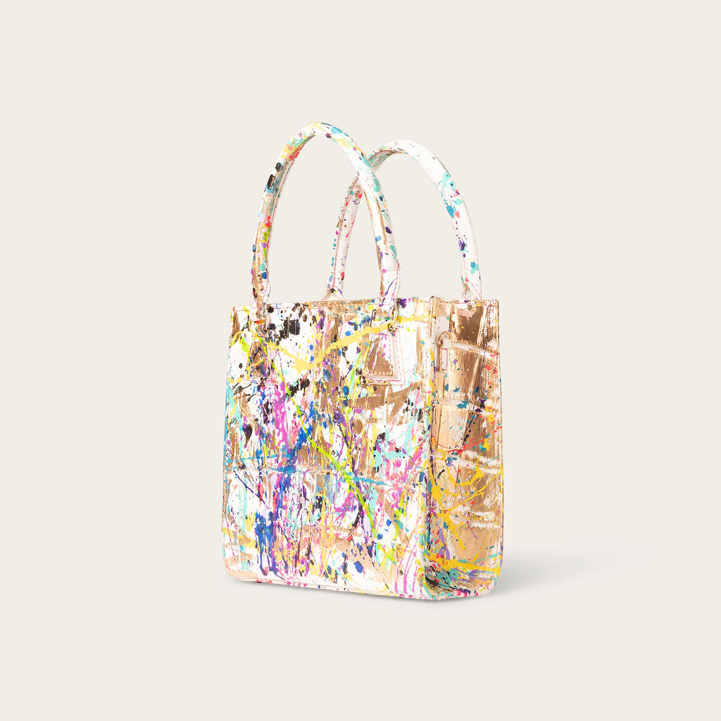 Tessa Alligator Snowflake + Isabella Breedlove