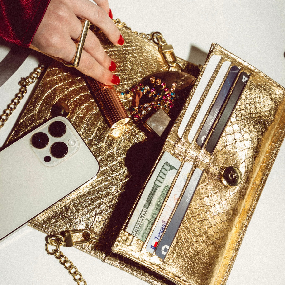 Claire Ostrich Bellflower